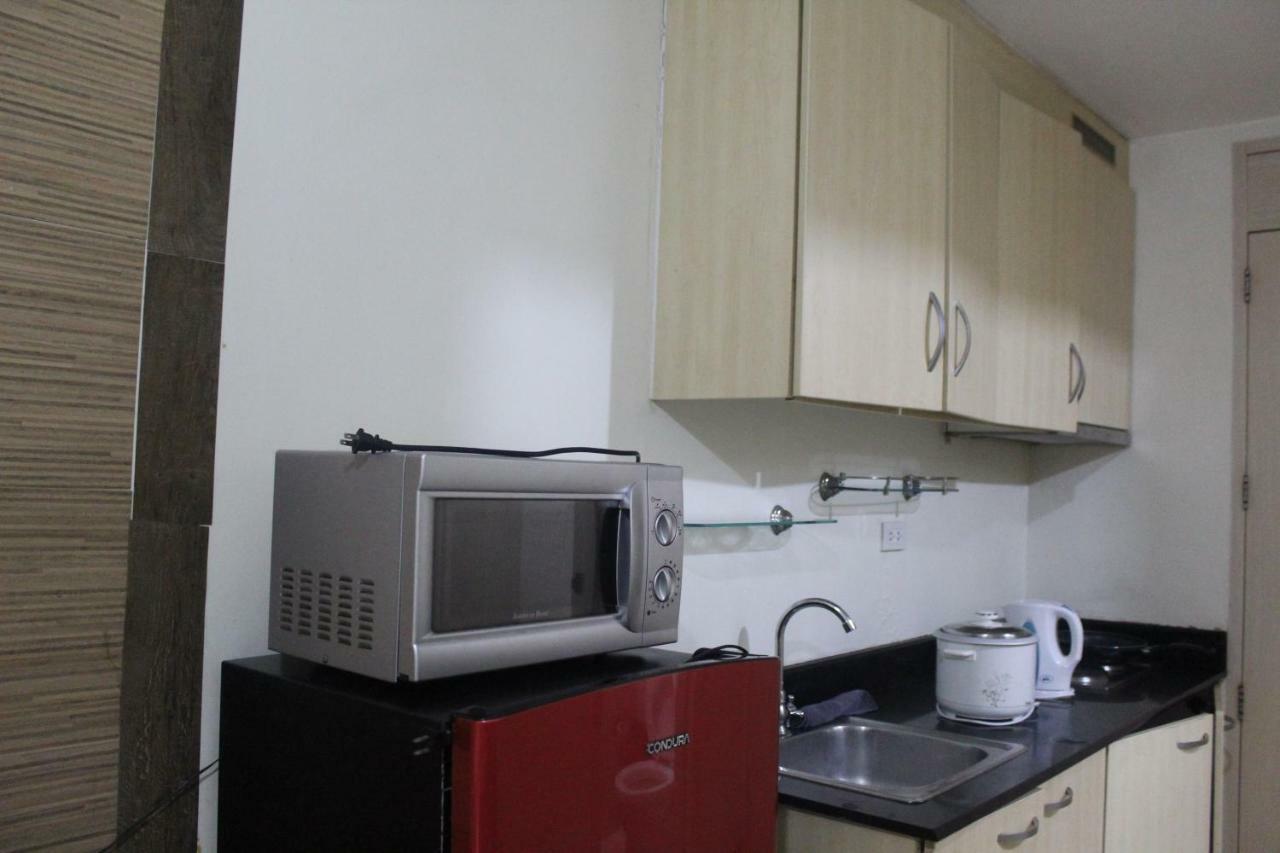 Chateau Elysee A3 Near Airport Wifi Kitchen Paranaque City Bagian luar foto
